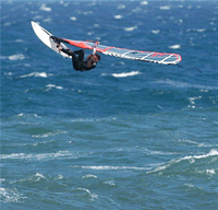 yann F44 backloop pozo windsurf